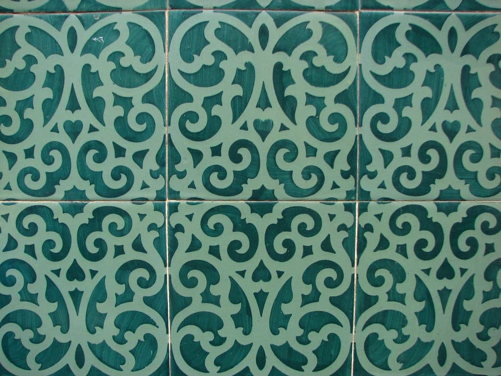 Azulejos azuis portugueses — património da zona histórica do Porto