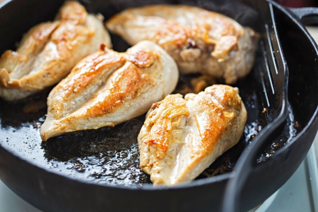 How Much Do Various Varieties of Chicken Breasts Weigh?
