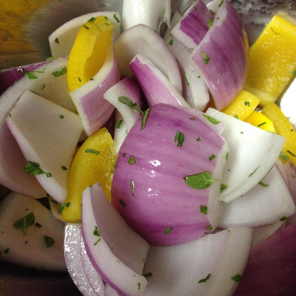 How to Cut Onion for Kabobs - A Step by Step Guide 2